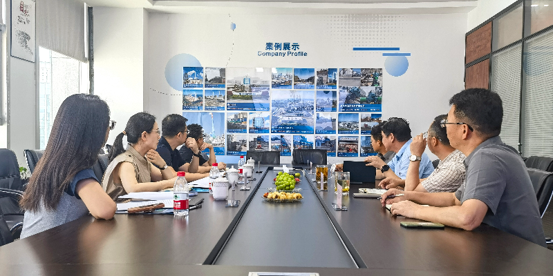 錢江世紀(jì)城黨工委委員、管委會副主任俞魯曉一行蒞臨杰锎科技調(diào)研指導(dǎo)